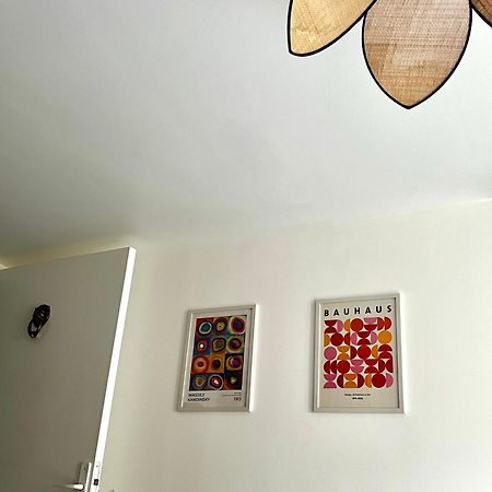 Chambre Dans Maison Meuliere Avec Jardin Chelles  Exterior foto