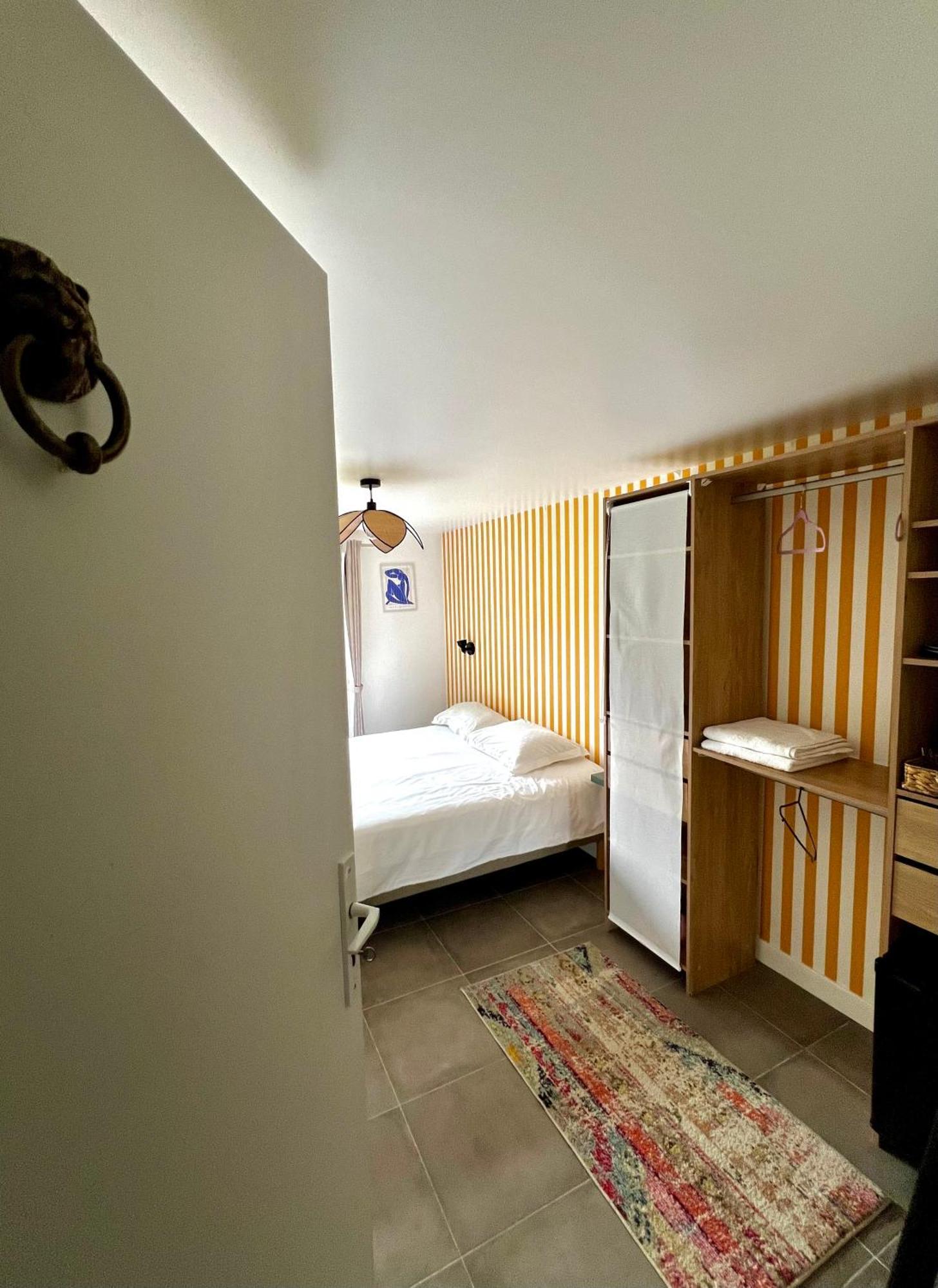 Chambre Dans Maison Meuliere Avec Jardin Chelles  Exterior foto